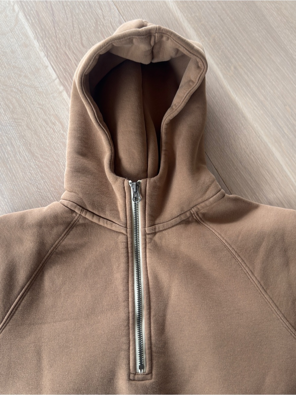 Vuori Women's Zip-Up Hoodie in Tan Brown, Size XS - Picture 4 of 7